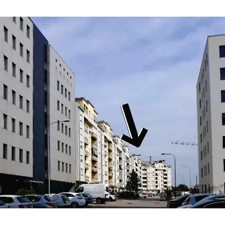 All White Apartment Banja Luka